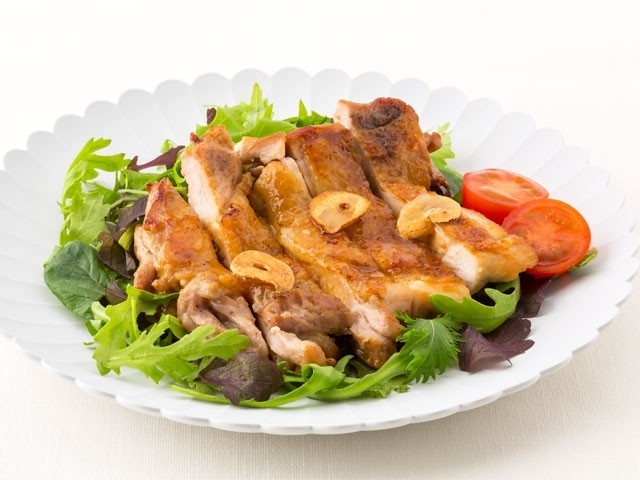 8AOnYdTHSk6GqGfLfLfp